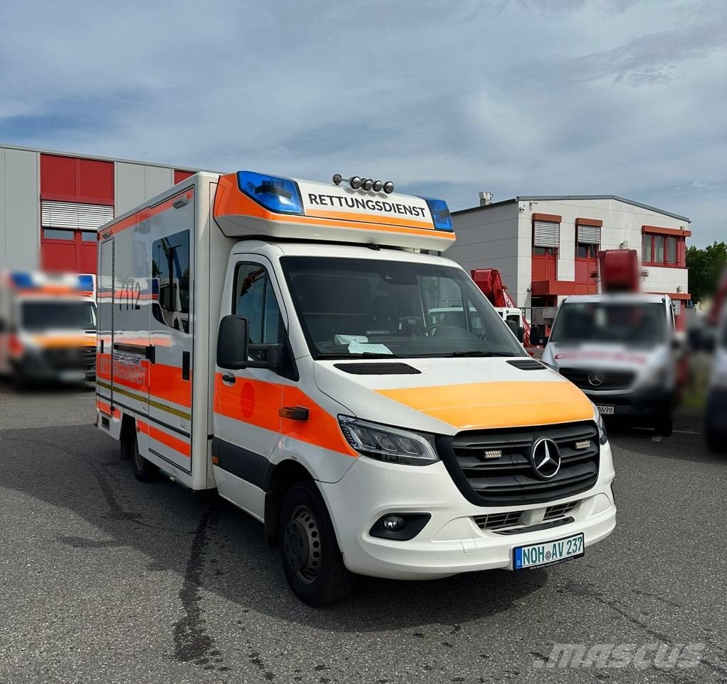 Mercedes-Benz Sprinter Rettungswagen Ambulanslar