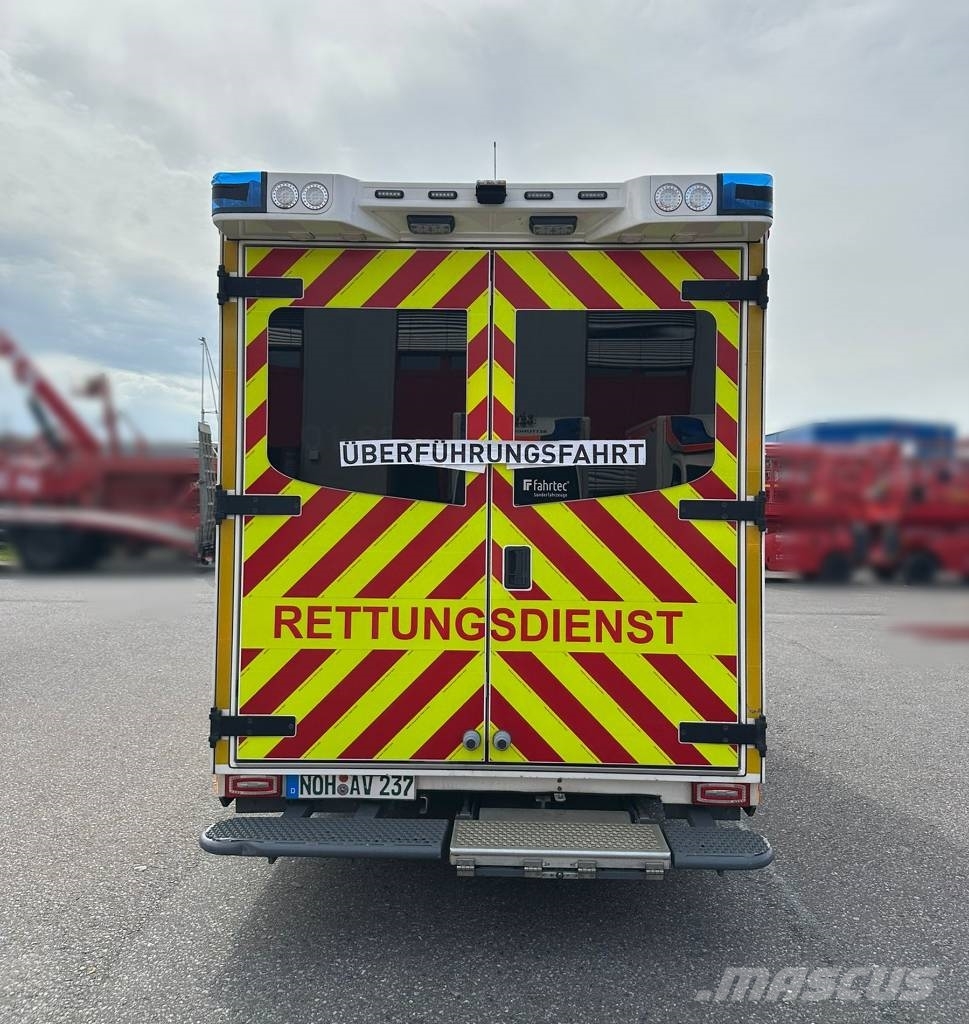 Mercedes-Benz Sprinter Rettungswagen Ambulanslar