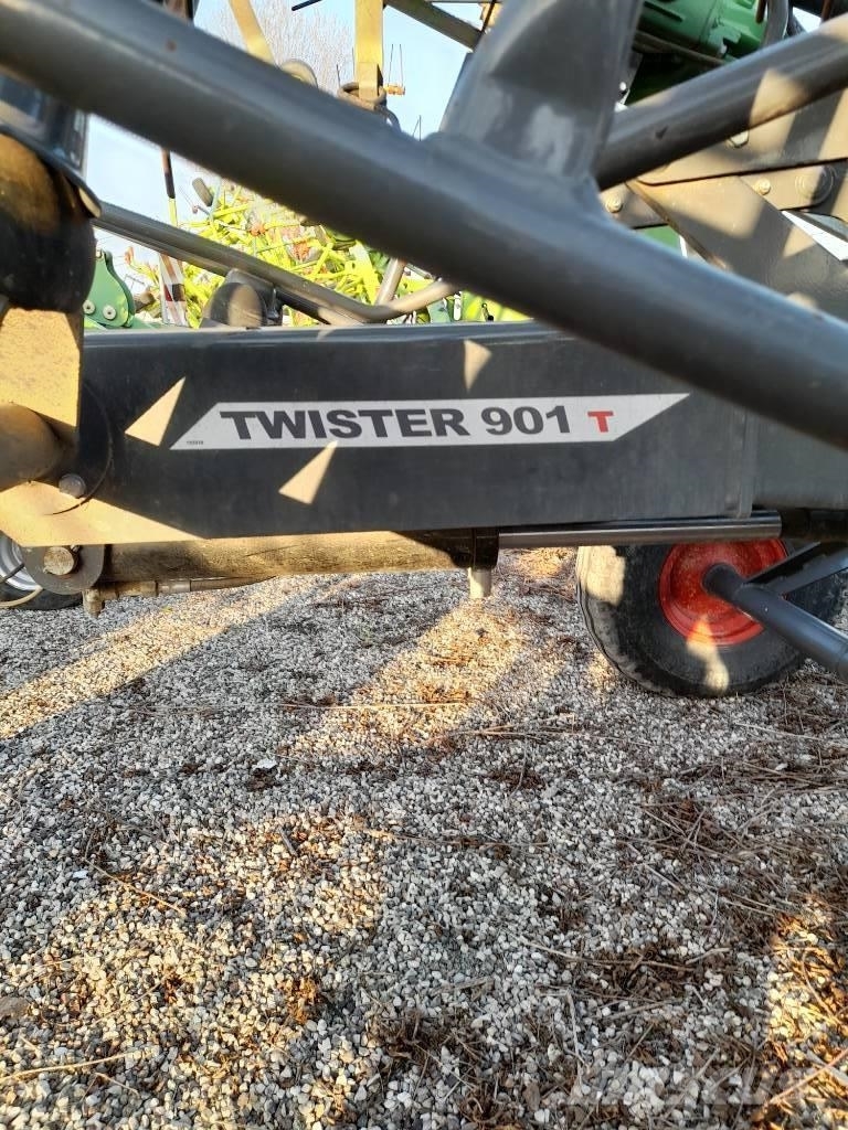 Fendt Twister 901T Grābekļi un siena ārdītāji