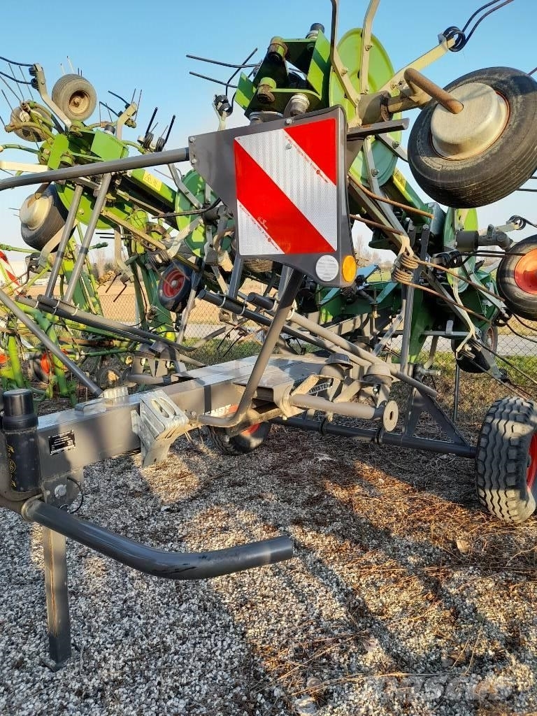Fendt Twister 901T Grābekļi un siena ārdītāji