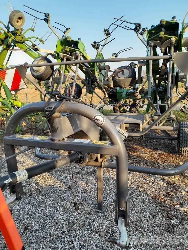 Fendt Twister 901T Grābekļi un siena ārdītāji