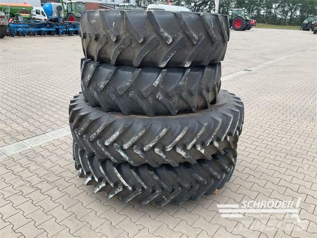 Fendt PFLEGERÄDER 380/85 R30 + 380/90 R46 CEAT Roti duble