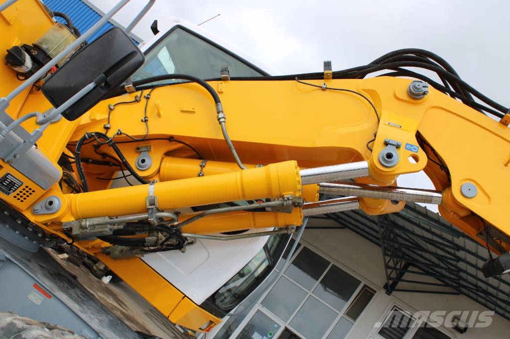Liebherr Εκσκαφέας  A 900 C Litronic 轮式挖掘机