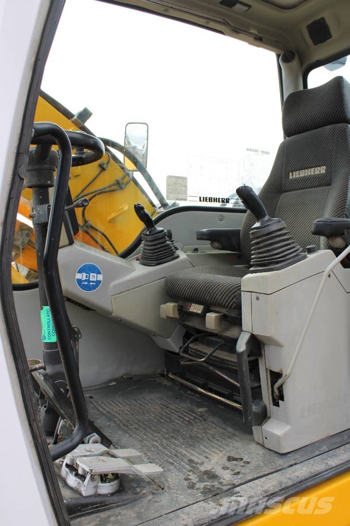 Liebherr Εκσκαφέας  A 900 C Litronic 轮式挖掘机