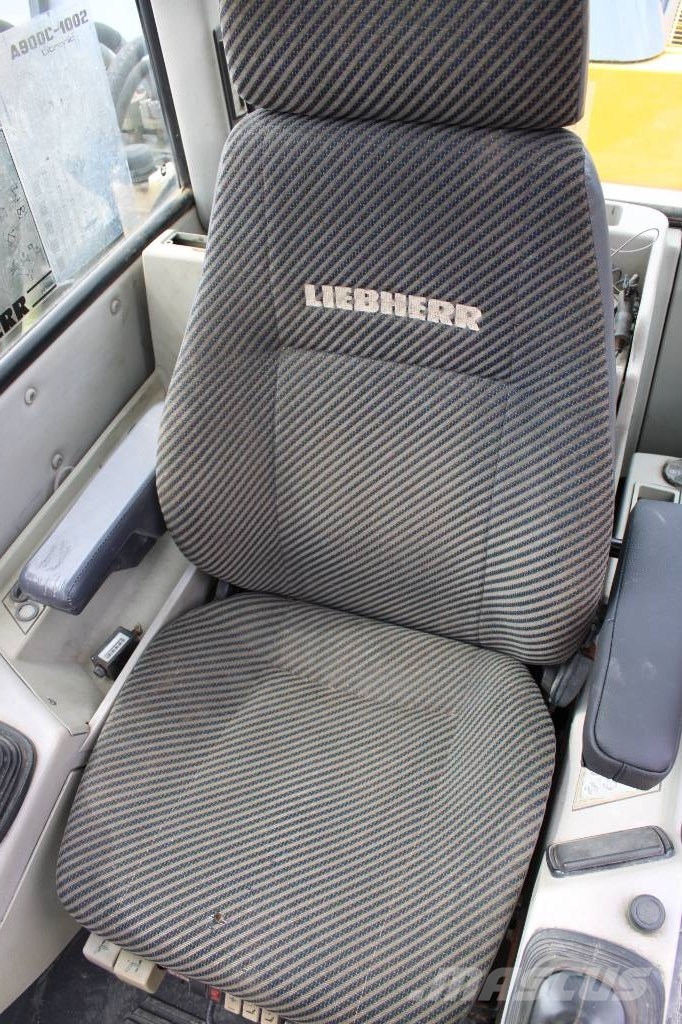Liebherr Εκσκαφέας  A 900 C Litronic 轮式挖掘机