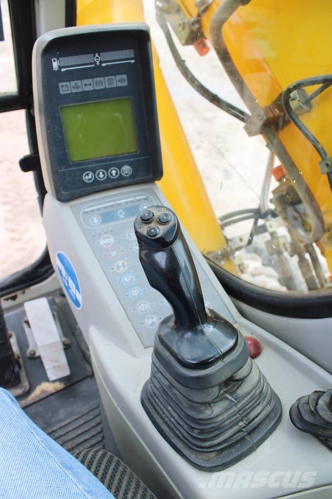 Liebherr Εκσκαφέας  A 900 C Litronic 轮式挖掘机