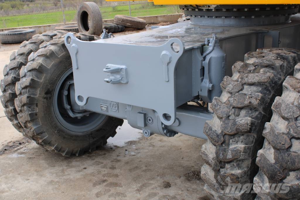 Liebherr Εκσκαφέας  A 900 C Litronic 轮式挖掘机