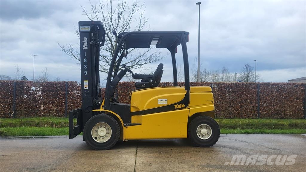Yale ERP50VM Elektriniai šakiniai krautuvai
