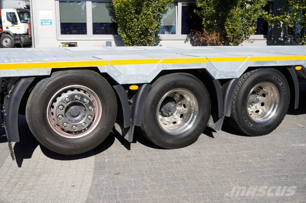 Scania R650 V8 8×4/4 / NEW galvanized Tow truck 955 cm Valník s navijákem