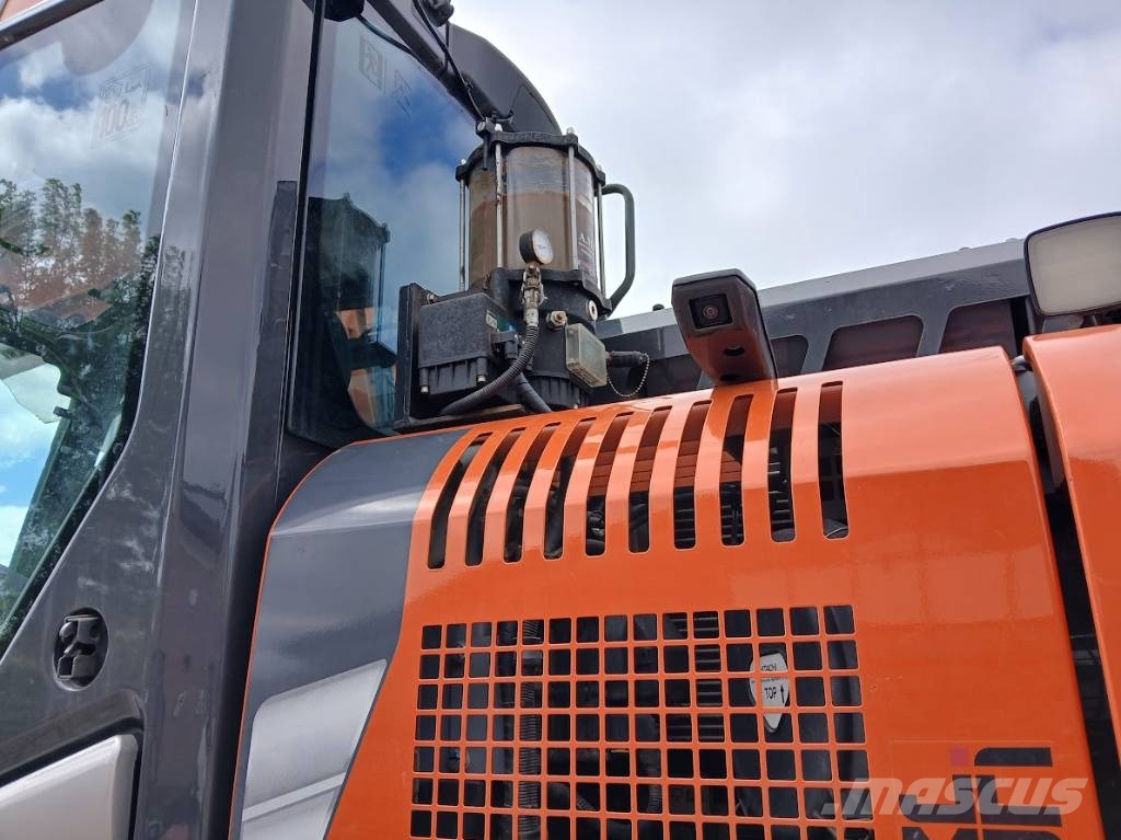 Hitachi ZX 135 W-7 Bageri na kotačima