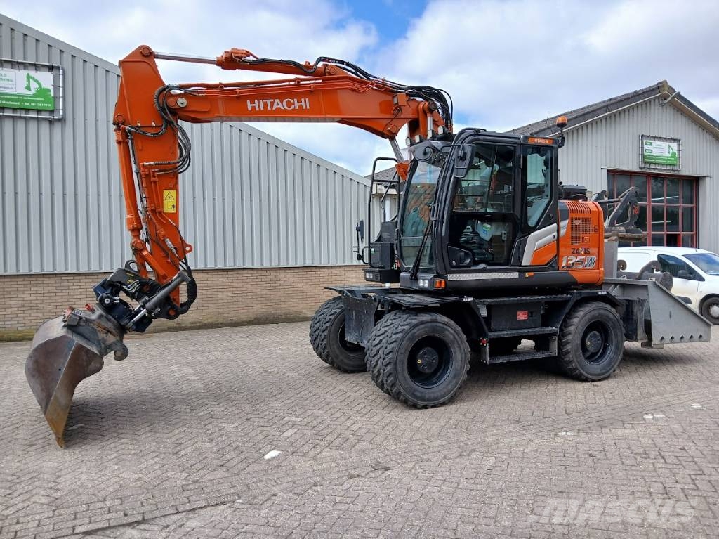 Hitachi ZX 135 W-7 Bageri na kotačima