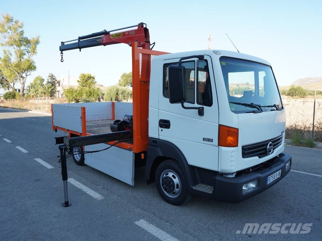 Nissan ATLEON 35.15 PLUMA PALFINGER 3300 Автокрани