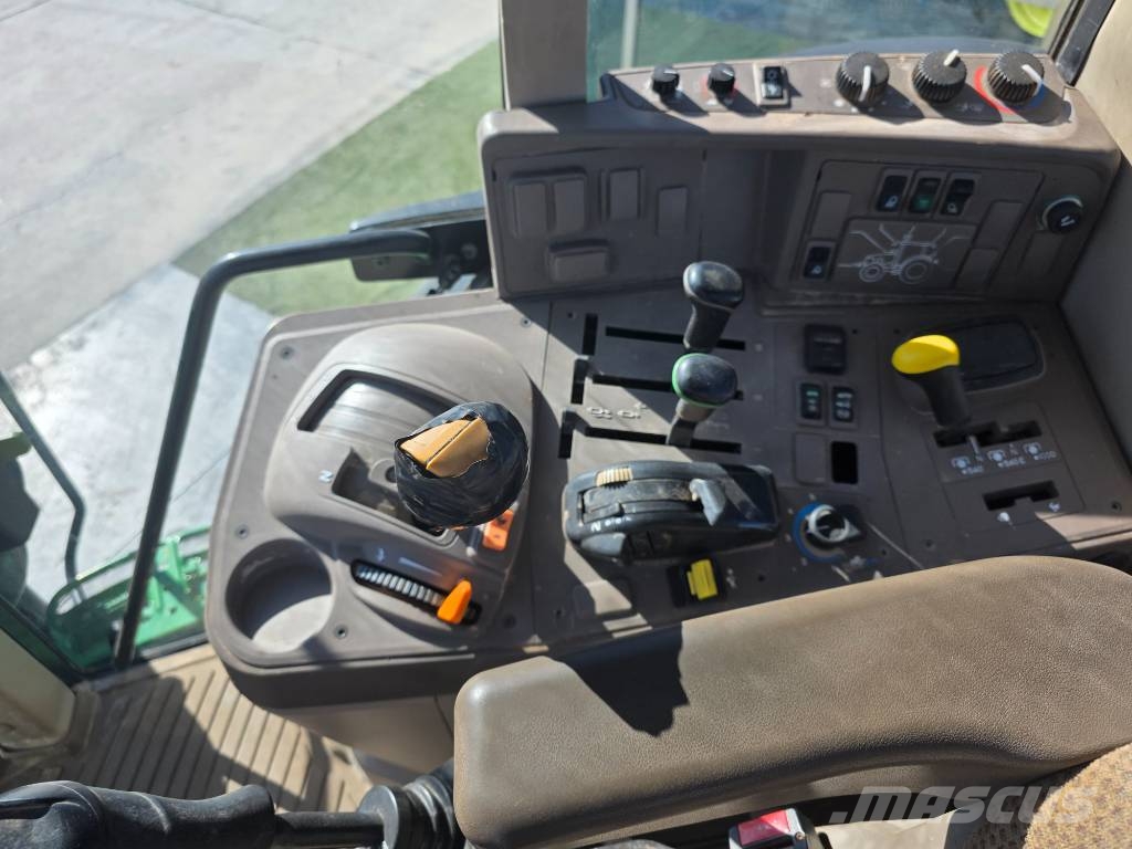 John Deere 6130 M Traktori