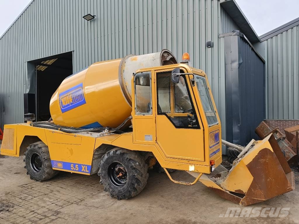 Carmix 5.5 XL self loading beton mixer + weightlog scale Betonmischer