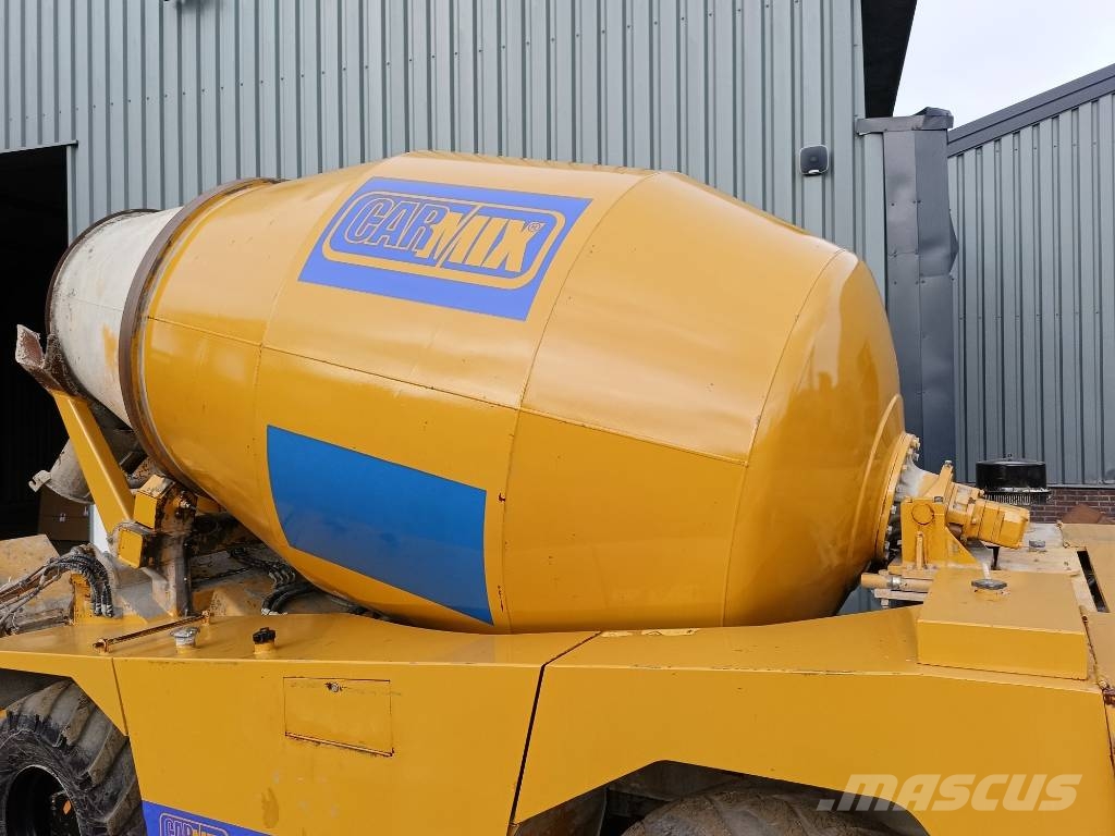 Carmix 5.5 XL self loading beton mixer + weightlog scale Betonmischer