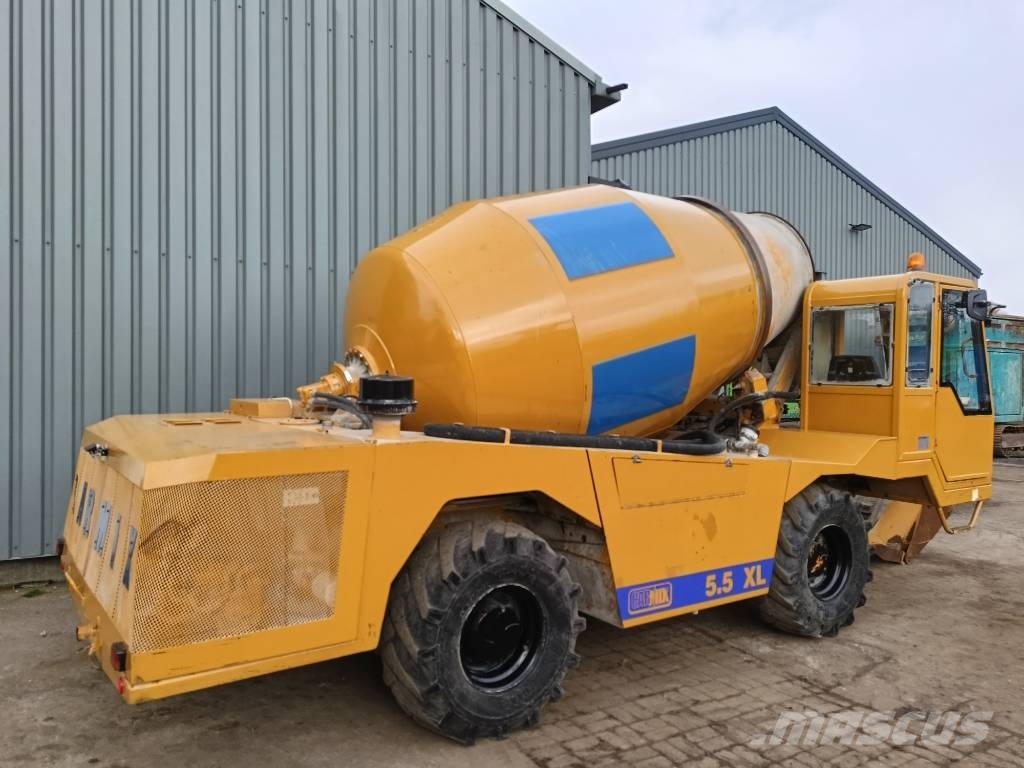 Carmix 5.5 XL self loading beton mixer + weightlog scale Betonmischer