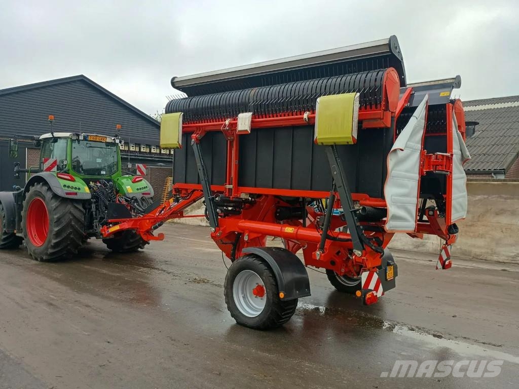 Kuhn MERGE MAXX 950 Bandenhark Sakupljači
