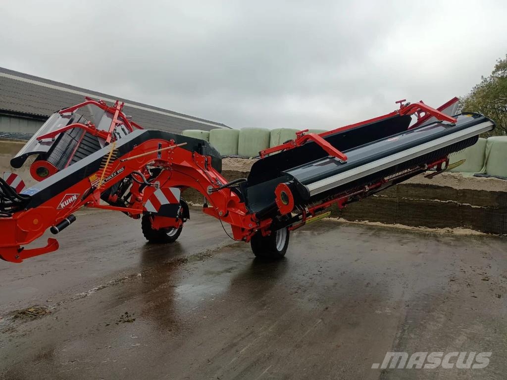 Kuhn MERGE MAXX 950 Bandenhark Sakupljači