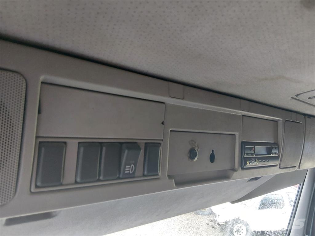 Volvo FH16 Camiones con chasís y cabina
