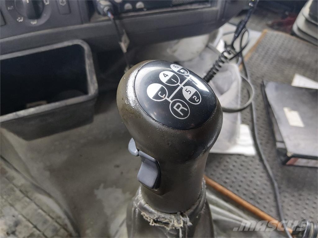 Volvo FH16 Camiones con chasís y cabina