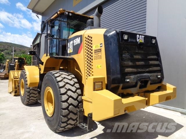 CAT 950M Kolové nakladače