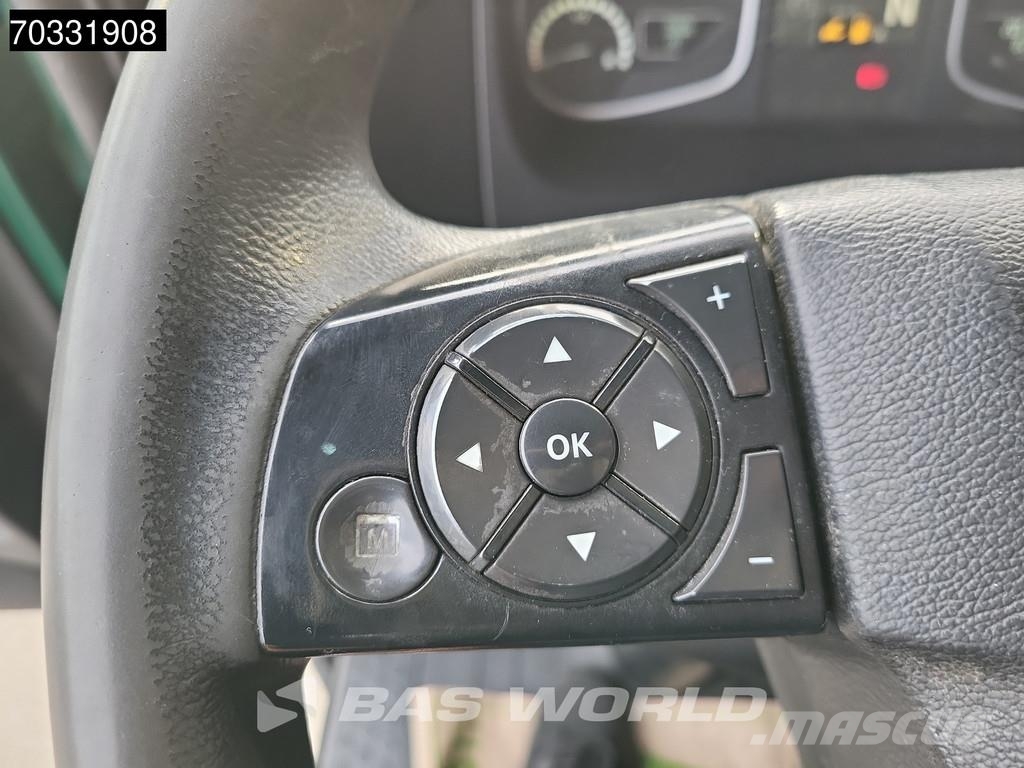 Mercedes-Benz Atego 1324 4X2 13tonner 1500kg Ladebordwand Automa Camiones caja cerrada