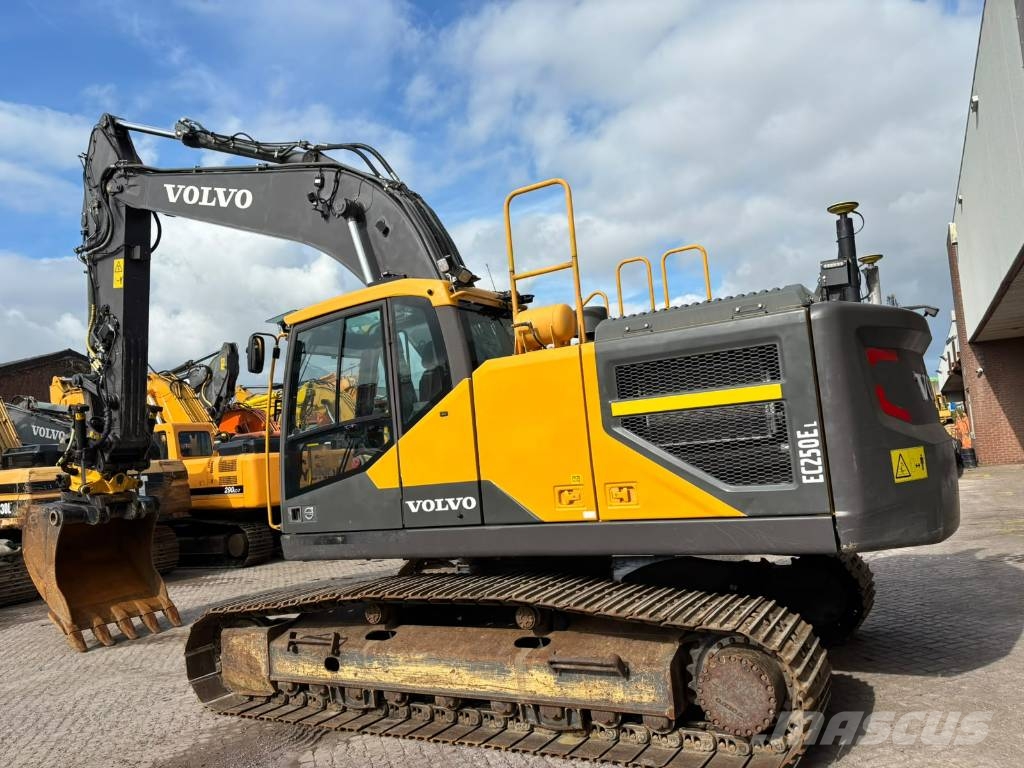 Volvo EC 250 EL Bagri goseničarji