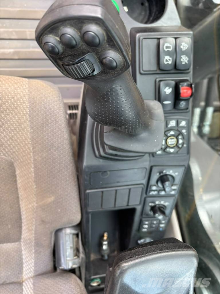 Volvo EC 250 EL Bagri goseničarji
