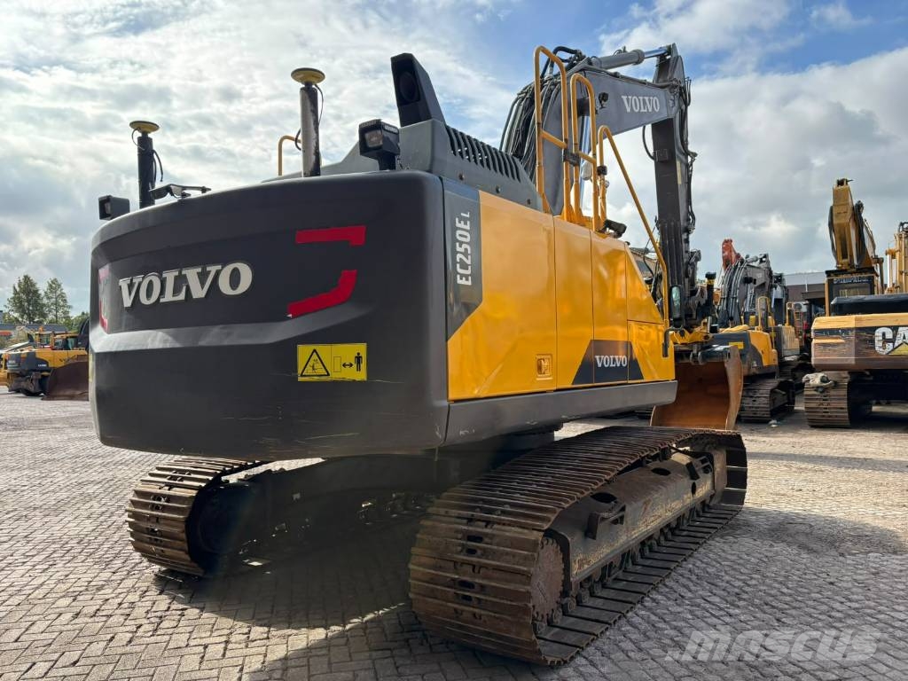 Volvo EC 250 EL Bagri goseničarji