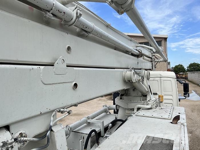Cifa INVETTA 36X Concrete pump trucks