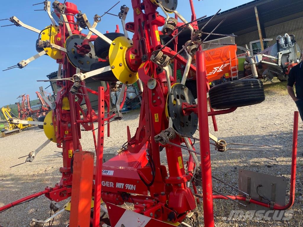 Pöttinger Hit 910N 耙與翻草機