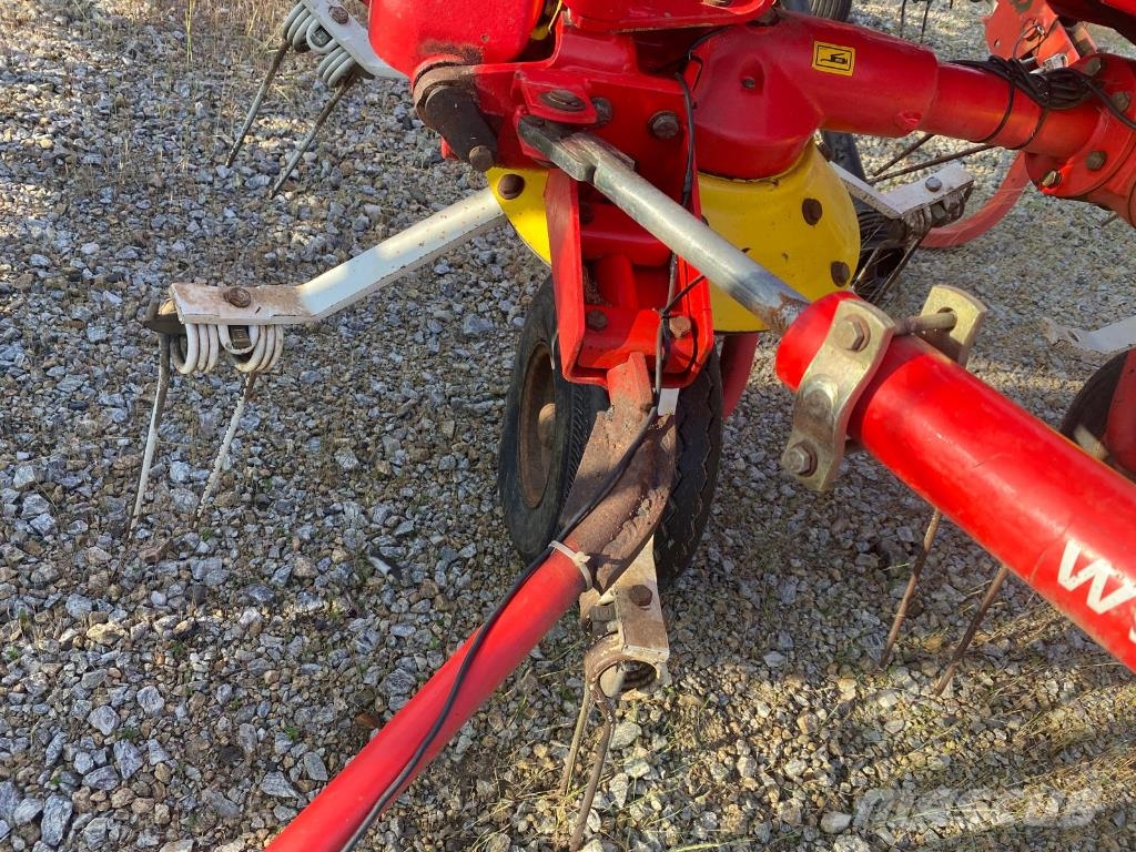 Pöttinger Hit 910N 耙與翻草機