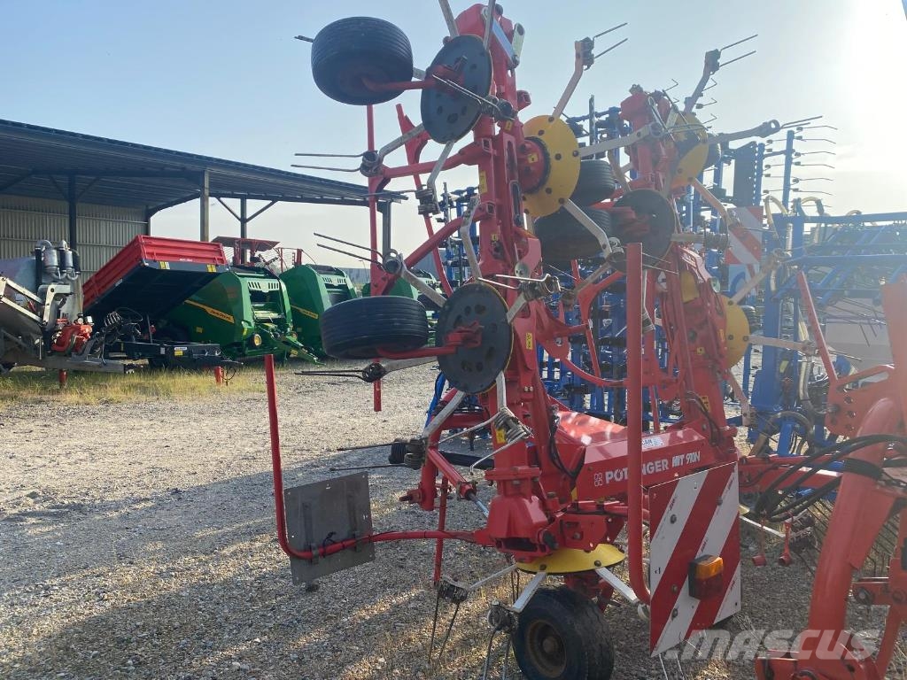 Pöttinger Hit 910N 耙與翻草機