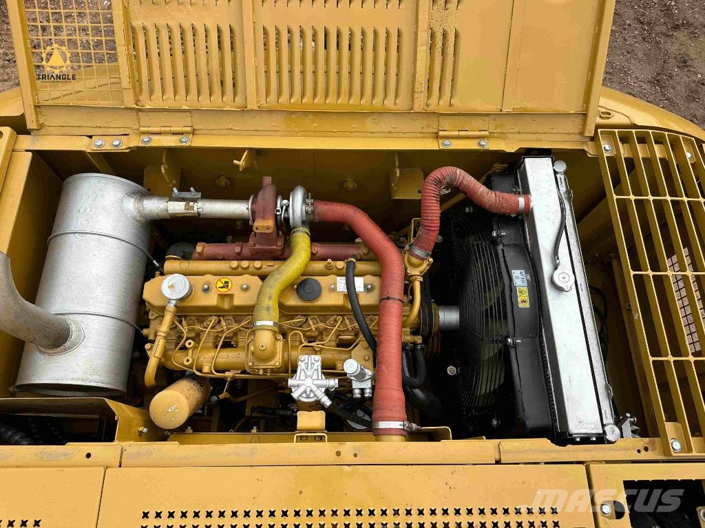 CAT 320 C L Lánctalpas kotrók