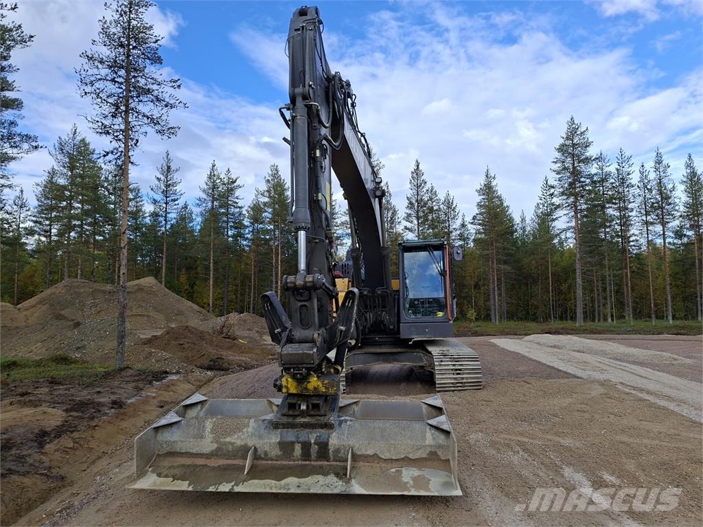 Volvo ECR235EL Telakaivukoneet