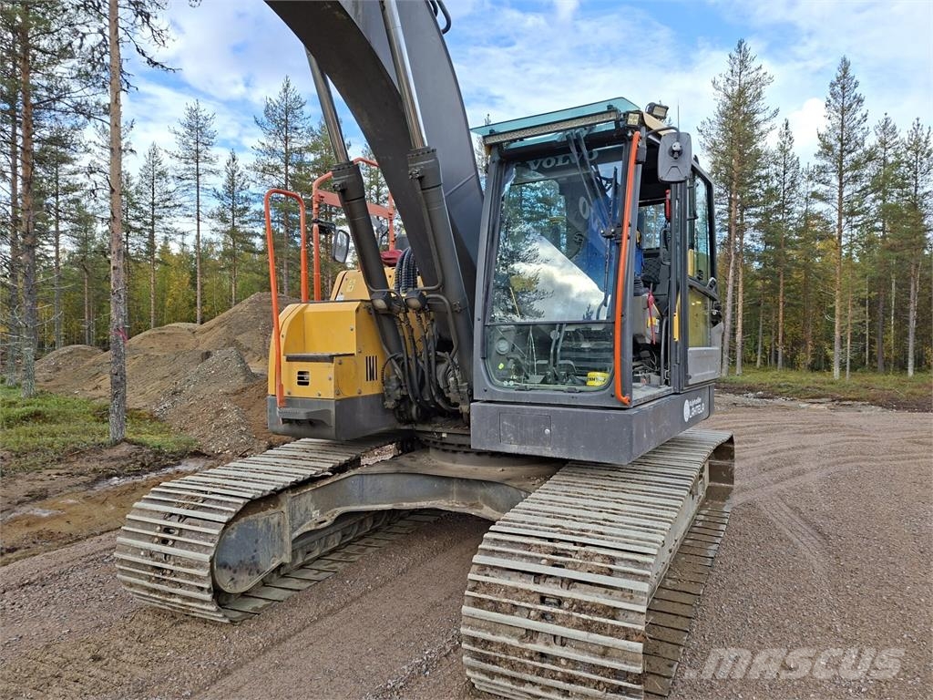 Volvo ECR235EL Telakaivukoneet