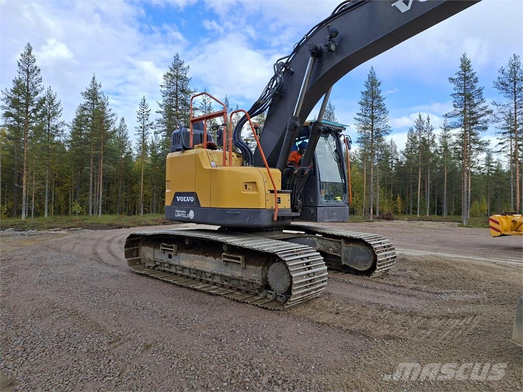 Volvo ECR235EL Telakaivukoneet