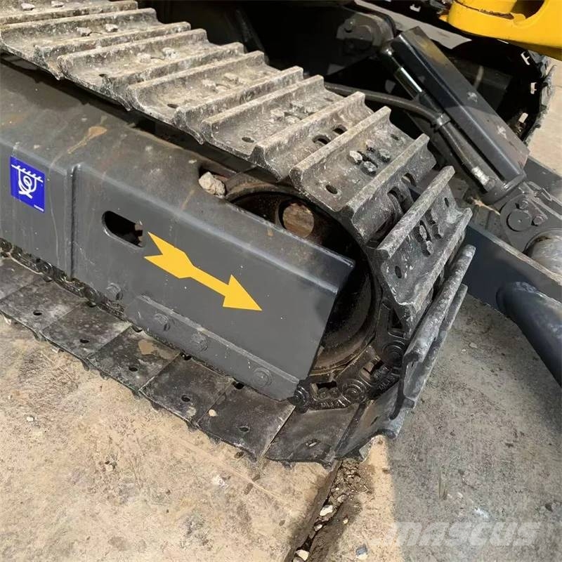 Komatsu PC35 Гусеничні екскаватори