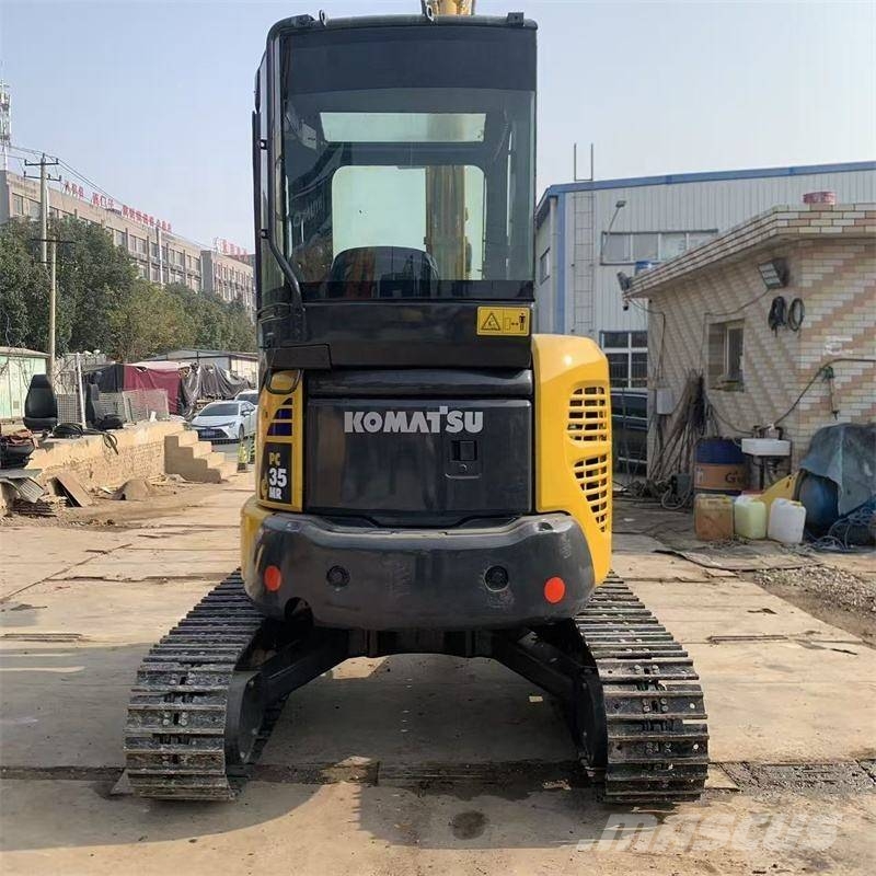 Komatsu PC35 Гусеничні екскаватори
