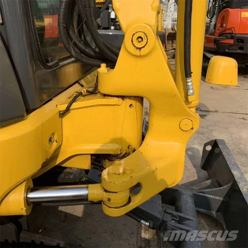 Komatsu PC35 Гусеничні екскаватори