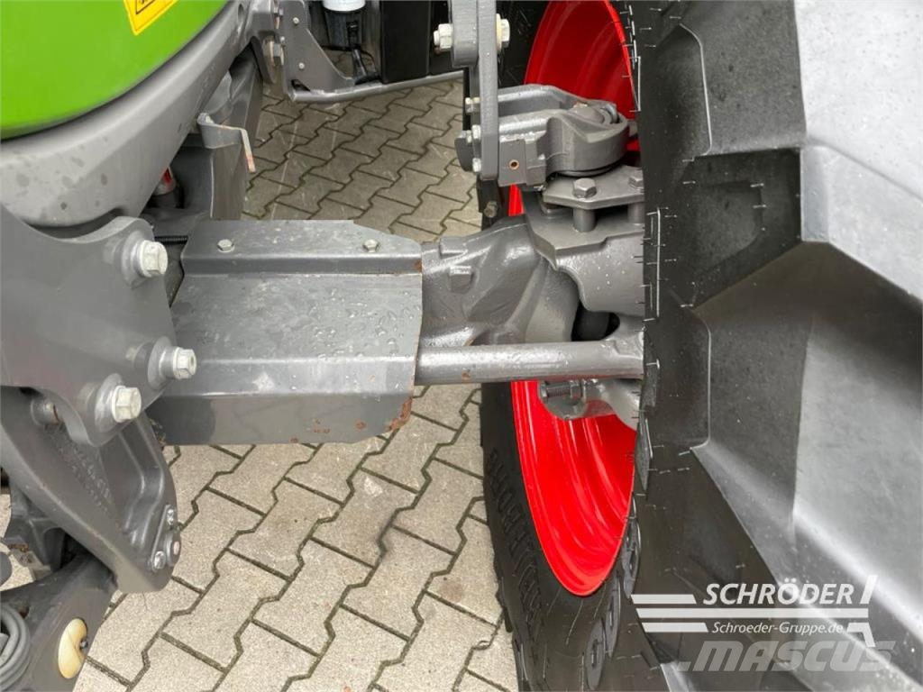 Fendt 720 VARIO S4 PROFI PLUS Tractors