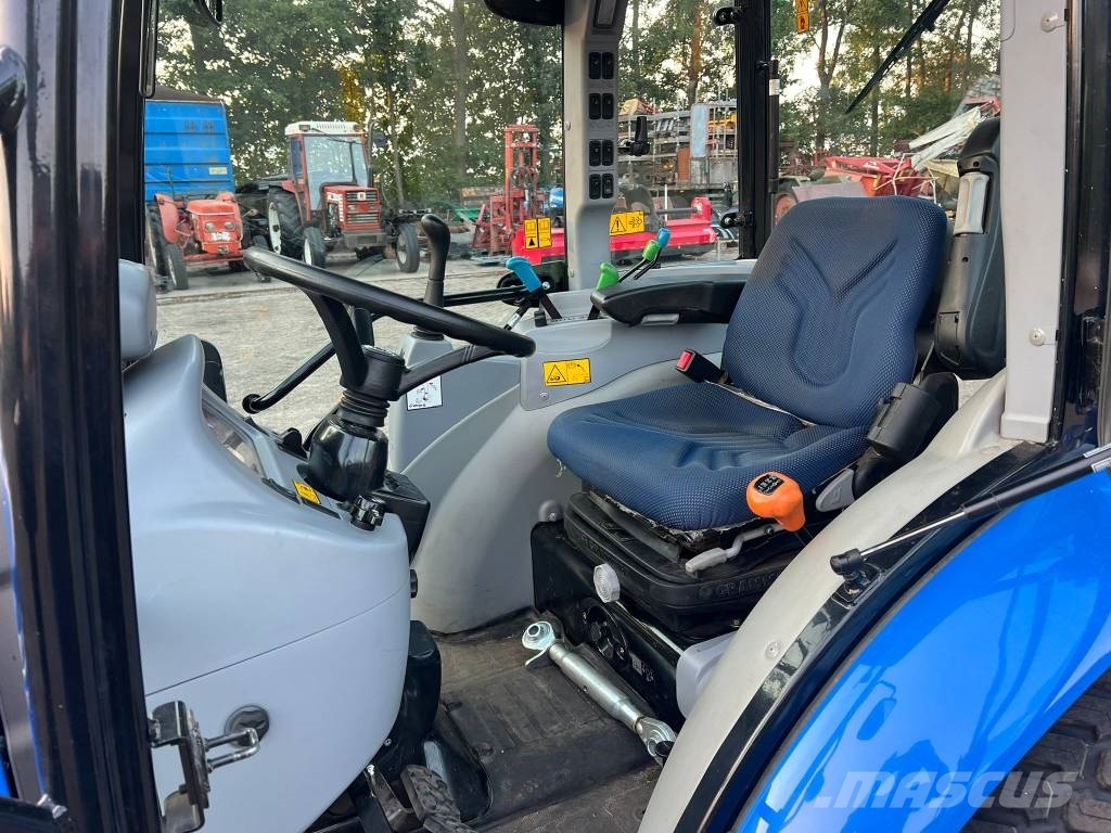 New Holland Boomer 40 CAB HST tractor trekker tracteur Traktorer