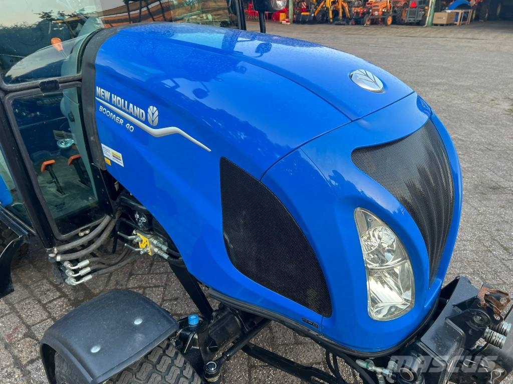 New Holland Boomer 40 CAB HST tractor trekker tracteur Traktorer