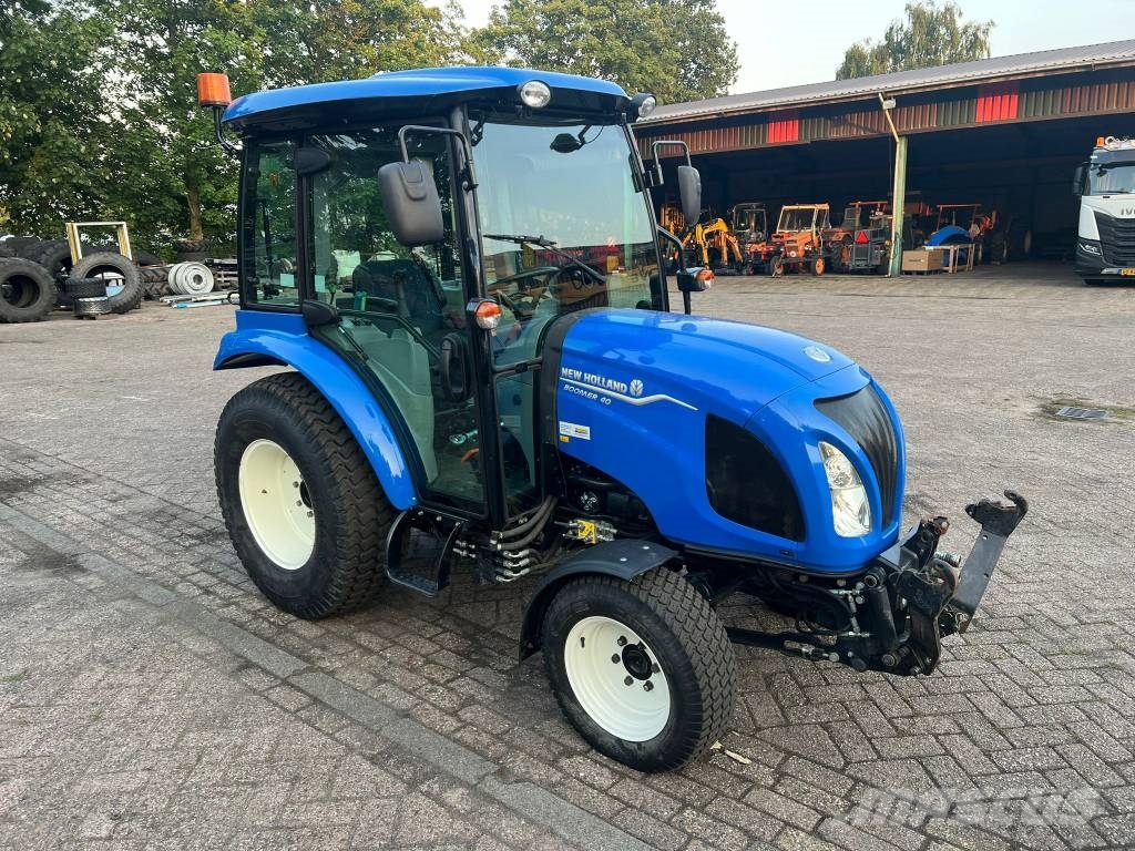 New Holland Boomer 40 CAB HST tractor trekker tracteur Traktorer