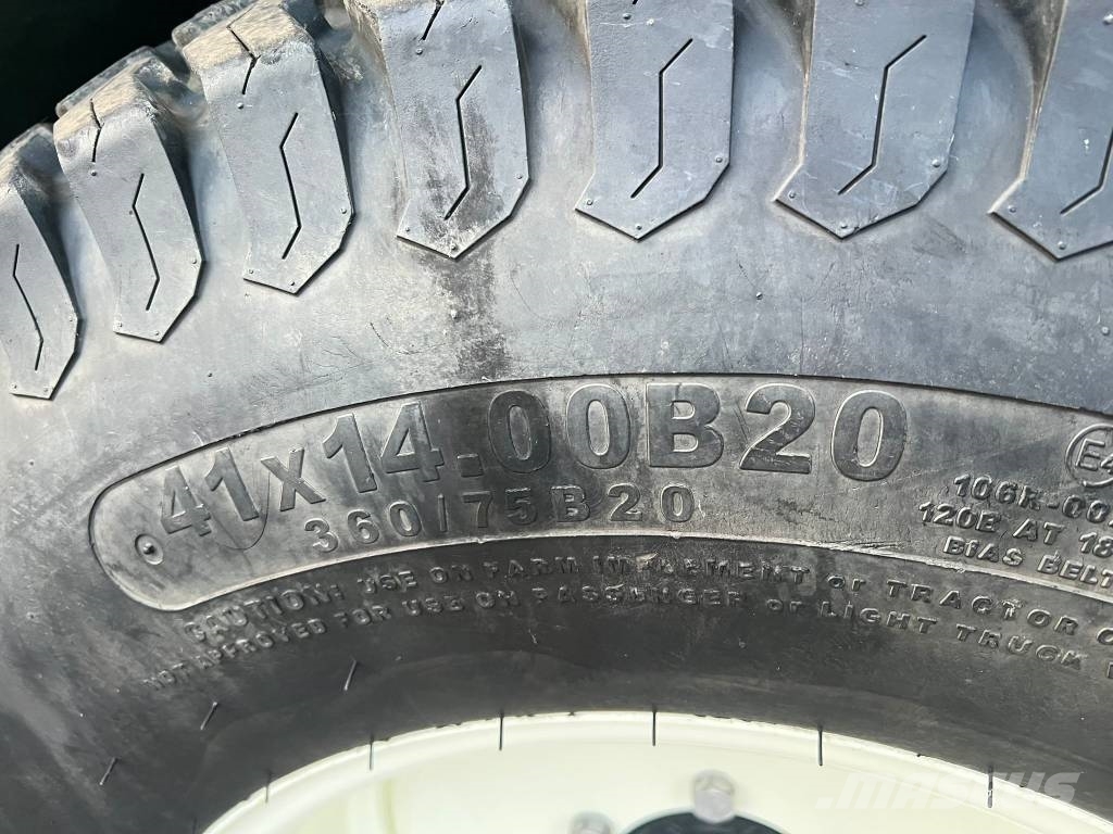 New Holland Boomer 40 CAB HST tractor trekker tracteur Traktorer