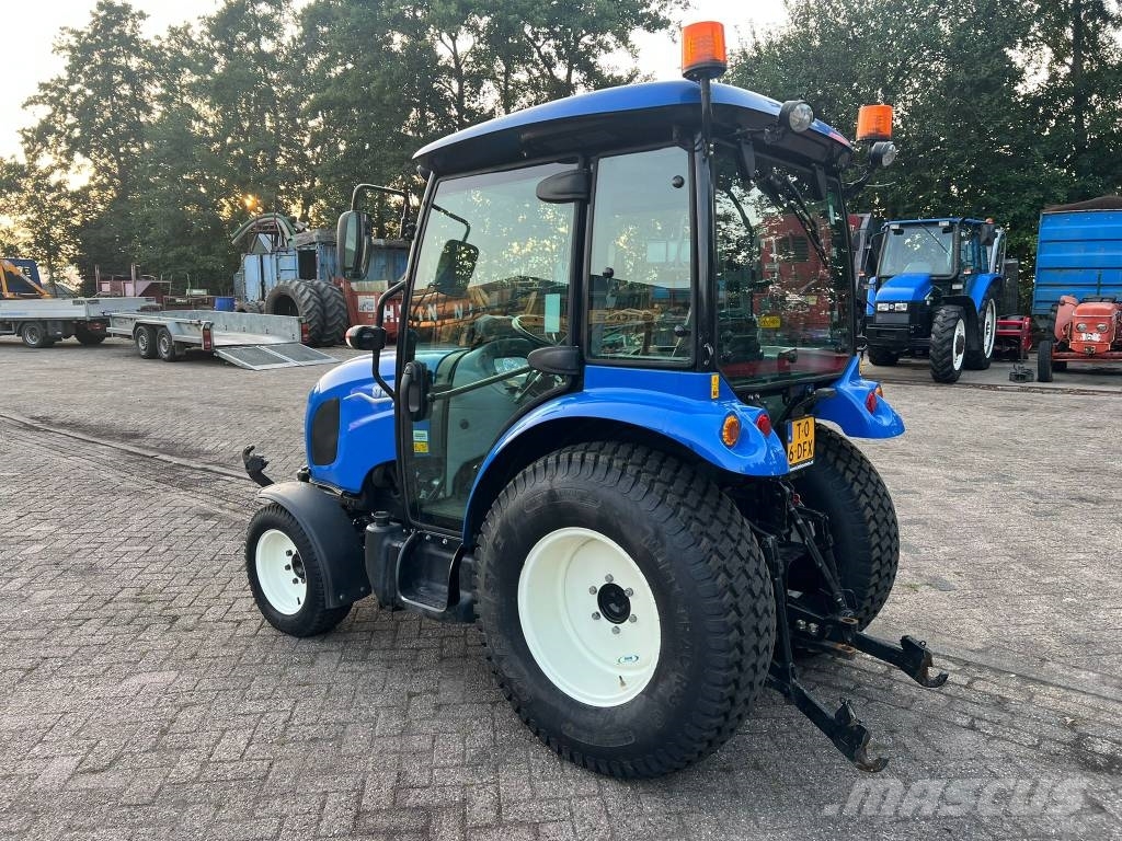 New Holland Boomer 40 CAB HST tractor trekker tracteur Traktorer