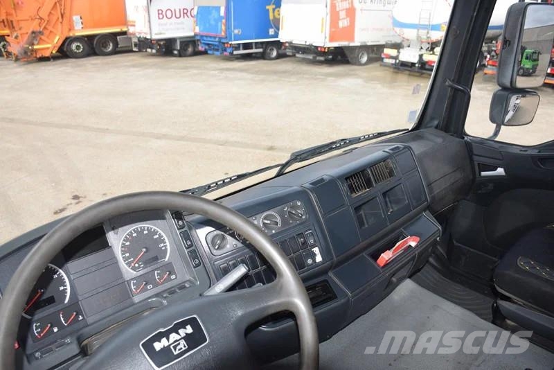 MAN TGA 26.350 Vrachtwagen met containersysteem