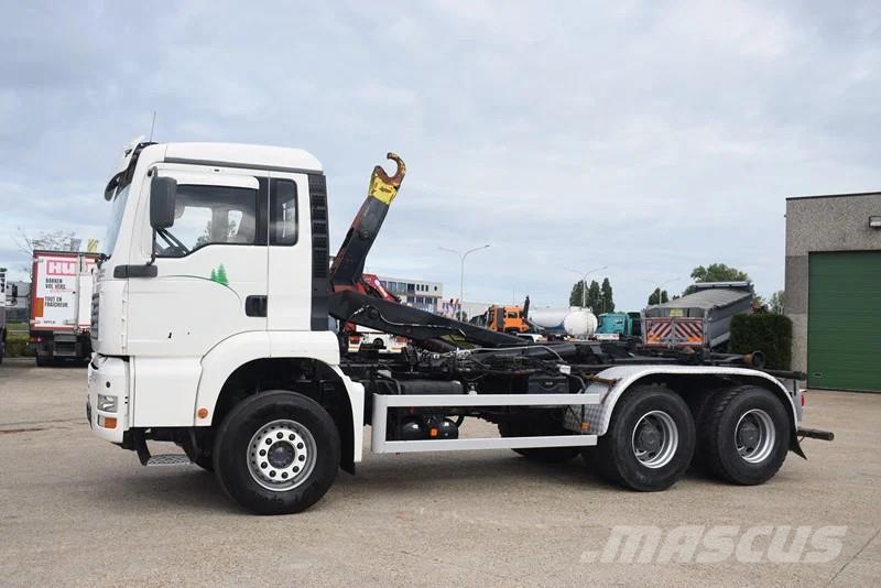 MAN TGA 26.350 Vrachtwagen met containersysteem