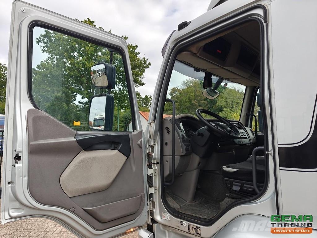 DAF LF 230 FA 4x2 SleeperCab Euro6C - 6CYL - Enclosed Bakwagens met gesloten opbouw