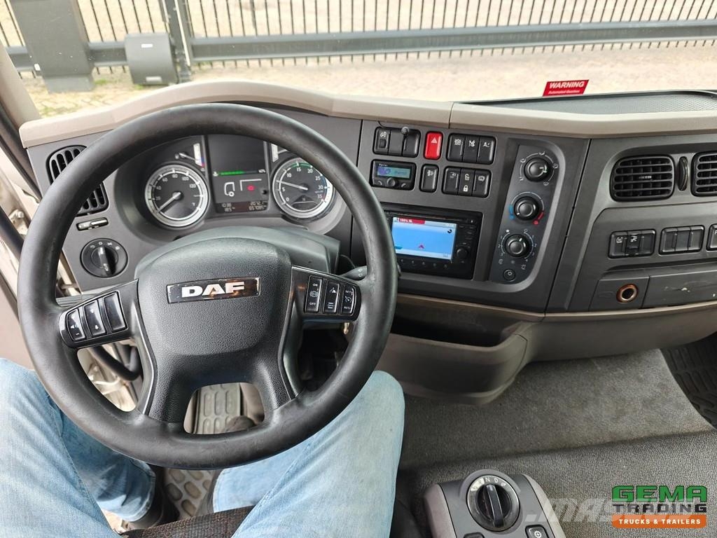 DAF LF 230 FA 4x2 SleeperCab Euro6C - 6CYL - Enclosed Bakwagens met gesloten opbouw